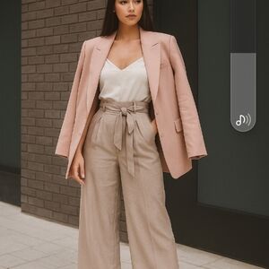 Steps NY Elegant Tan And White Jumpsuit Size Medium.